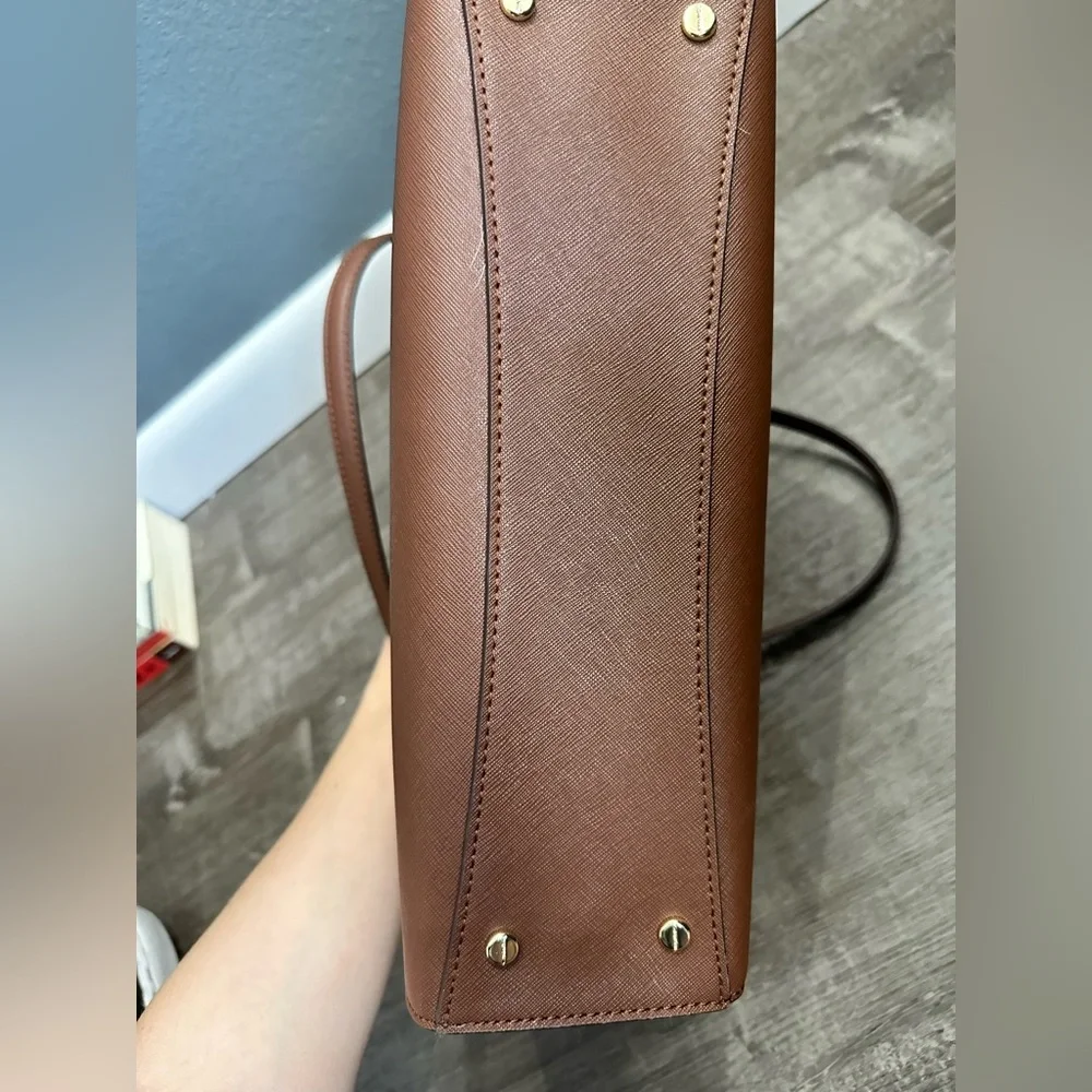 Calvin Klein Handbag - Picture 7 of 10